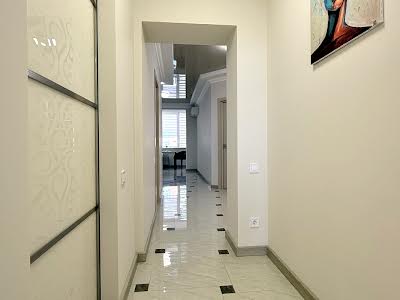 квартира за адресою Пулюя, 40