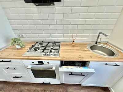 квартира за адресою Гнатюка вул., 4