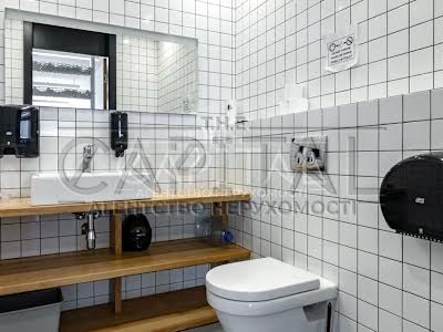коммерческая по адресу Кловский спуск, 7