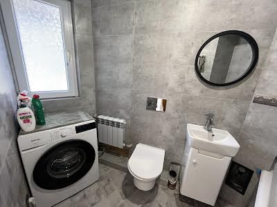 квартира за адресою Гранітна вул., 23