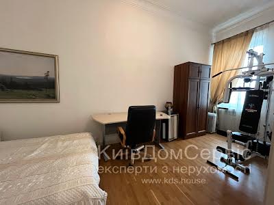 квартира за адресою Заньковецької вул., 4