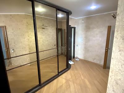 квартира по адресу Бориса Гмыри ул., 2