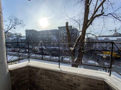 квартира за адресою Івана Мазепи вул. (Січневого Повстання), 3