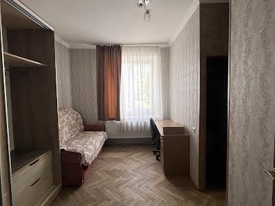 квартира за адресою Повітряна вул., 83