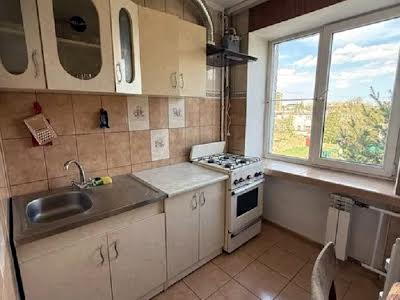 квартира за адресою Керамічна вул., 10