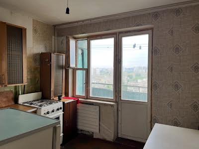 квартира за адресою Ореста Левицького вул. (Академіка Курчатова), 21
