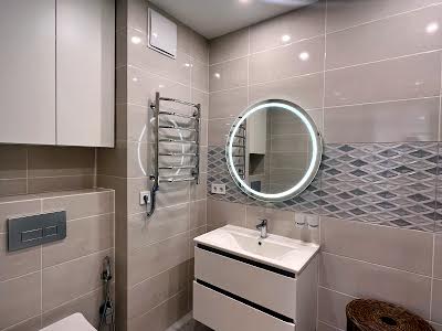 квартира за адресою Зарічна вул., 6