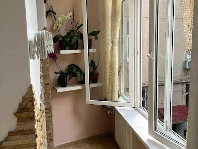 квартира за адресою Івана Франка вул., 28