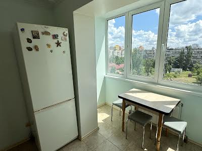квартира за адресою Івана Миколайчука вул. (Серафимовича), 17/2