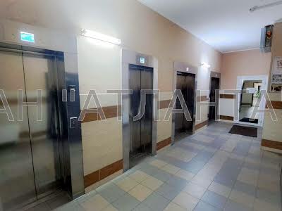 квартира за адресою Академіка Глушкова просп., 9д