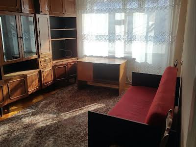 квартира за адресою Коновальця вул., 14