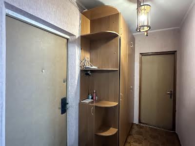 квартира за адресою Мілютенка вул., 17-В