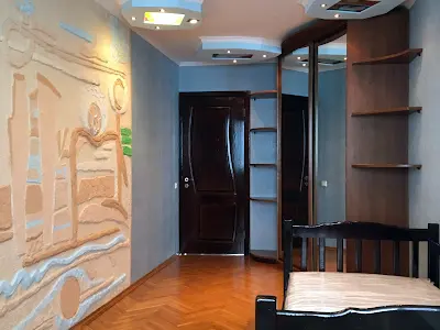 квартира за адресою Богатирська вул., 20