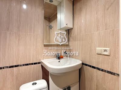 квартира за адресою Петра Болбочана вул. (Командарма Каменєва), 4