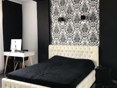 квартира за адресою Регенераторна вул., 4