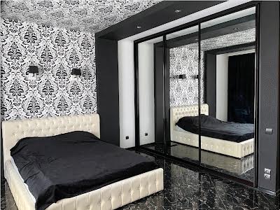 квартира за адресою Регенераторна вул., 4
