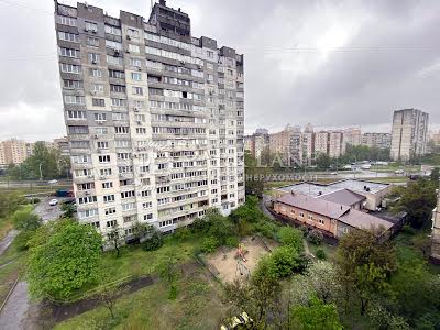 квартира по адресу Героев Днепра ул., 7