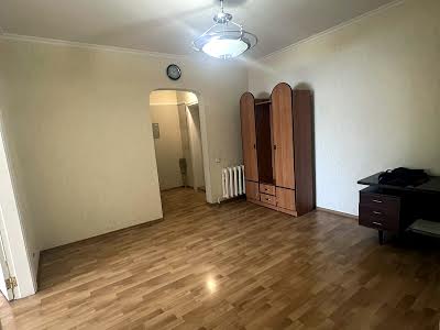 квартира за адресою Київ, Драгоманова вул., 31б