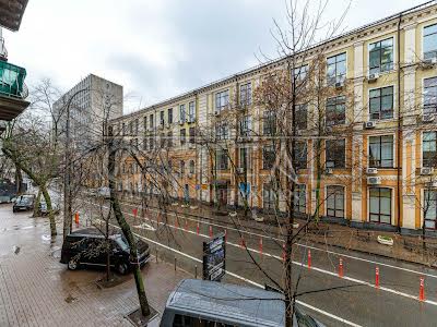 квартира за адресою Князів Острозьких вул. (Московська), 5 2а