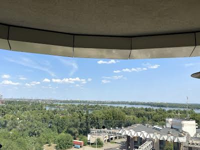 квартира за адресою Набережна Перемоги вул., 7