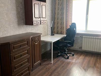квартира за адресою Прирічна вул., 27