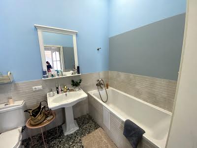 квартира по адресу Драгоманова ул., 5