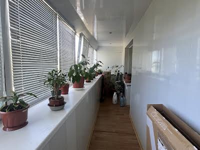 квартира за адресою Сержанта Волкова вул., 37