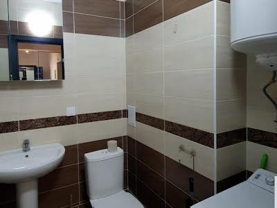 квартира за адресою Воскресенська вул., 18
