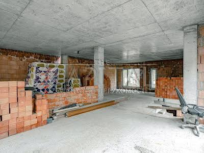 будинок за адресою Весняна вул. (Першотравнева), 9