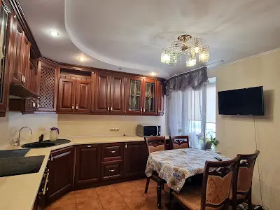 квартира за адресою Київ, Стадіонна вул., 6-А