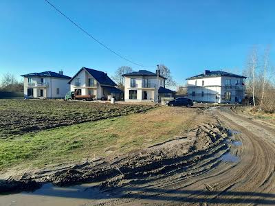будинок за адресою с. Бірки, Хвойна
