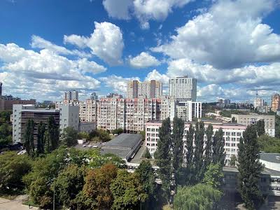 квартира по адресу Вячеслава Черновола ул., 27