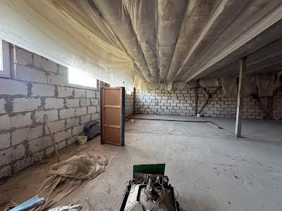 комерційна за адресою Чорних Запорожців вул. (Петра Запорожця), 28