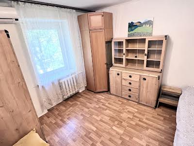 квартира за адресою Ружинська вул. (Вільгельма Піка), 2/50