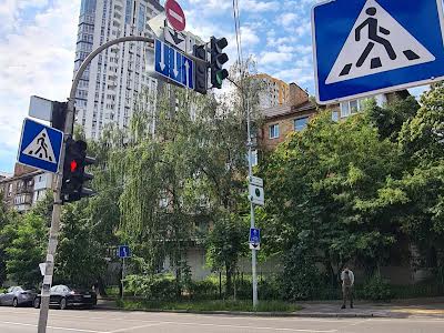 квартира за адресою Ростиславська вул. (Маршала Рибалка), 7/18