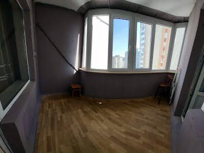 квартира за адресою Драгоманова вул., 1к