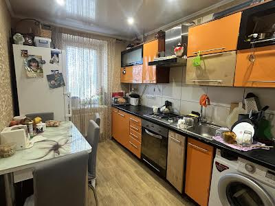 квартира за адресою Сержанта Волкова вул., 37