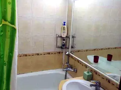 квартира за адресою Срібнокільська вул., 8