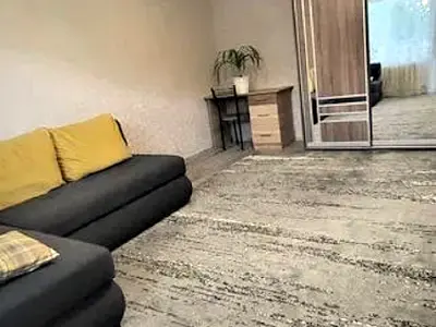квартира за адресою Стрітенська вул. (Комсомольська), 38