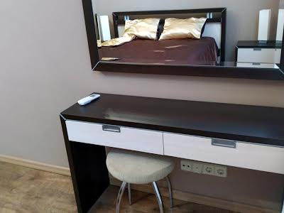 квартира за адресою Лисенка вул., 8