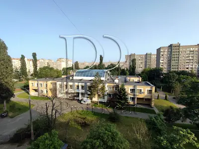 квартира за адресою Романа Шухевича просп. (Генерала Ватутіна), 22