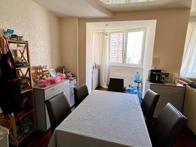квартира по адресу Олены Пчилки ул., 3-А
