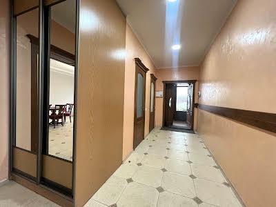 будинок за адресою Юності вул., 120