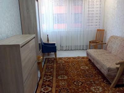 квартира за адресою Олексія Вадатурського вул., 18