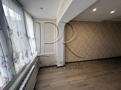 квартира по адресу Героев Полка 