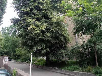 квартира за адресою Кирило-Мефодіївська вул., 7