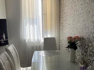 квартира по адресу Киев, Драгоманова ул., 6/1