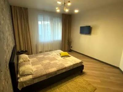 квартира за адресою Панаса Мирного вул., 28