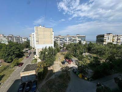 квартира за адресою Юності вул., 25