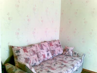 квартира за адресою Верховинна вул., 3